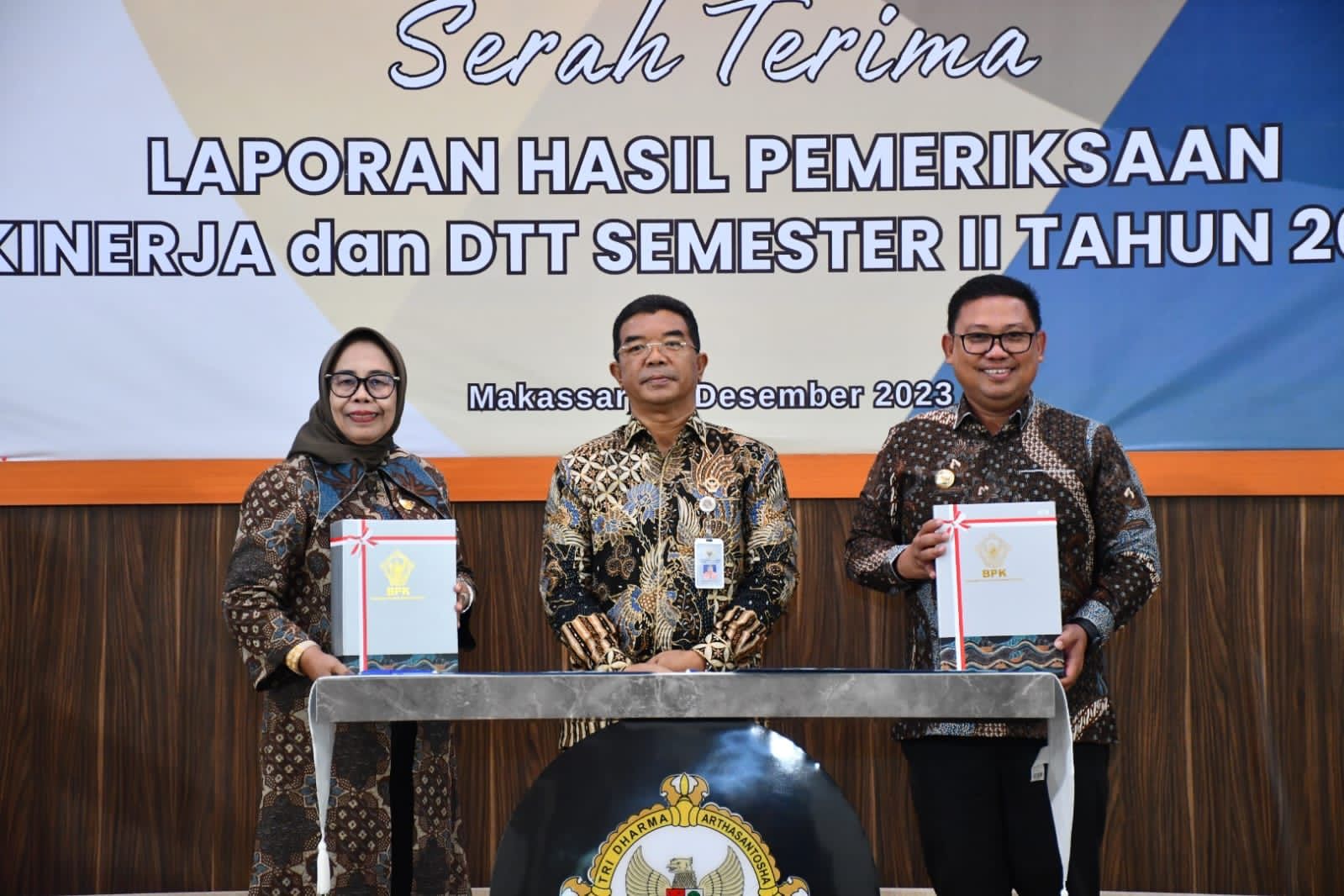 Penyerahan LHP Kinerja Semester II Tahun 2023 Pemerintah Kota Palopo