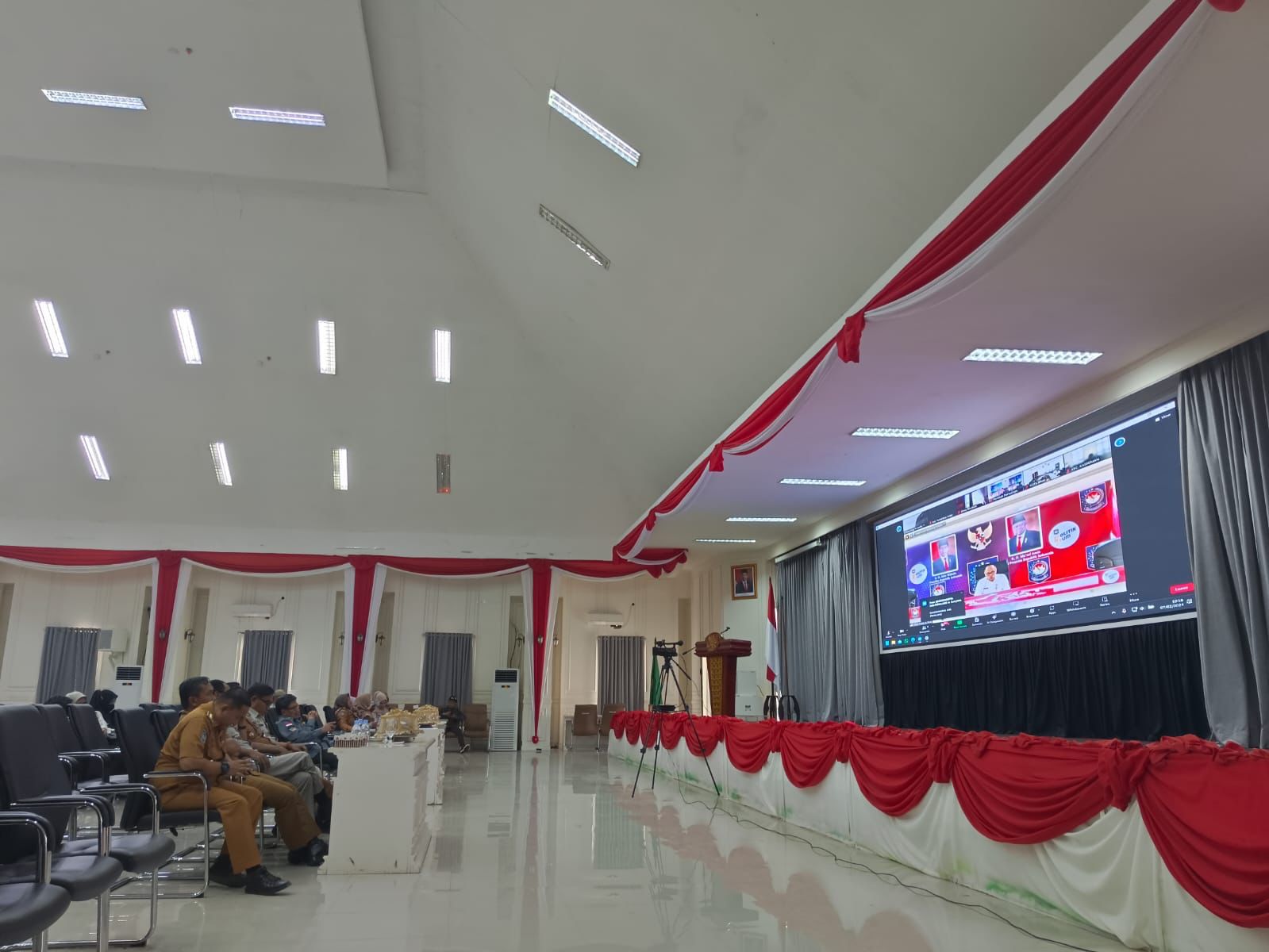 Webinar â€œPembahasan Isu Strategis Penguatan Pembinaan Ideologi Pancasila Bagi Aparaturâ€