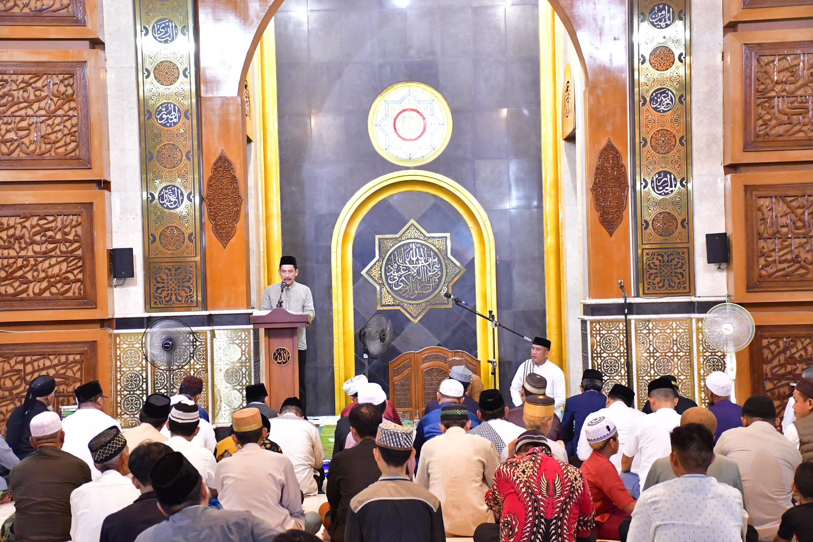 Peringatan Malam Nuzulul Qurâ€™an, Melangitkan Doa Bumikan Alquran