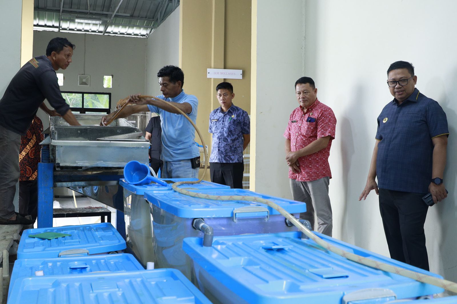 Pj Wali Kota Palopo Tinjau Langsung Produksi Sagu Kering Murni