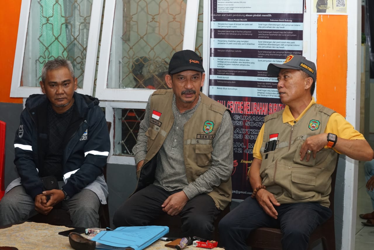 Sekda Kota Palopo Pantau Pos Pengamanan Pemilu dan PPS