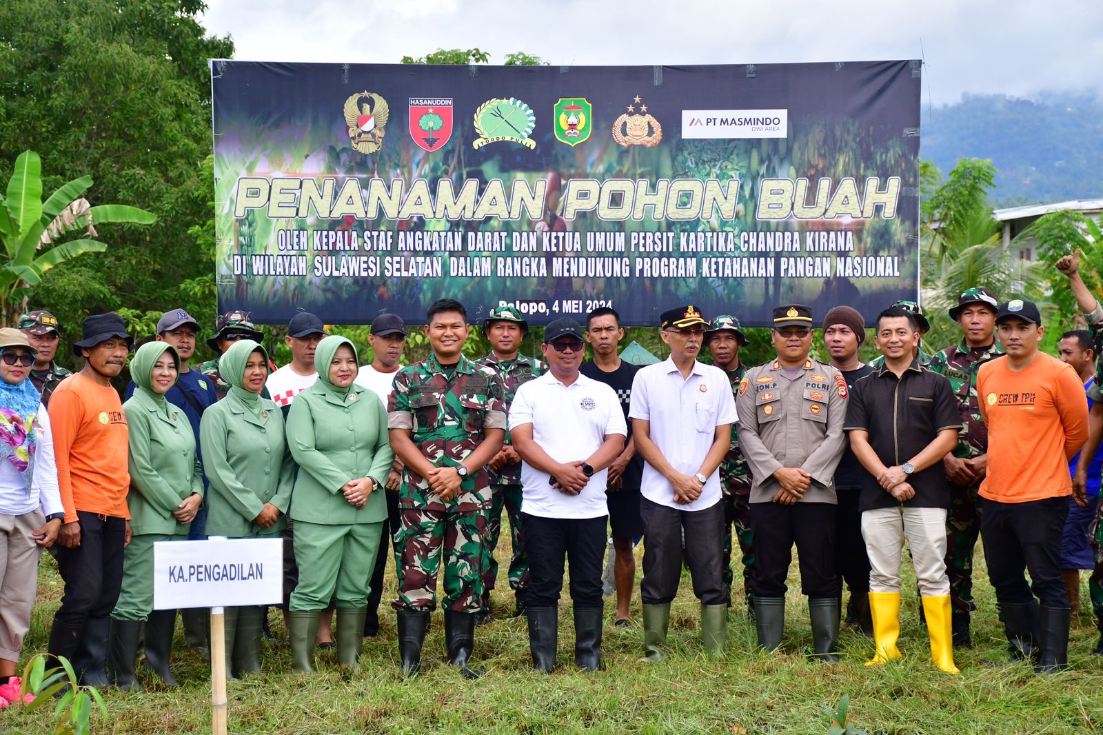 Komitmen Jaga Alam, Pj Wali Kota Palopo Dan Forkopimda Tanam Ratusan Pohon Buah