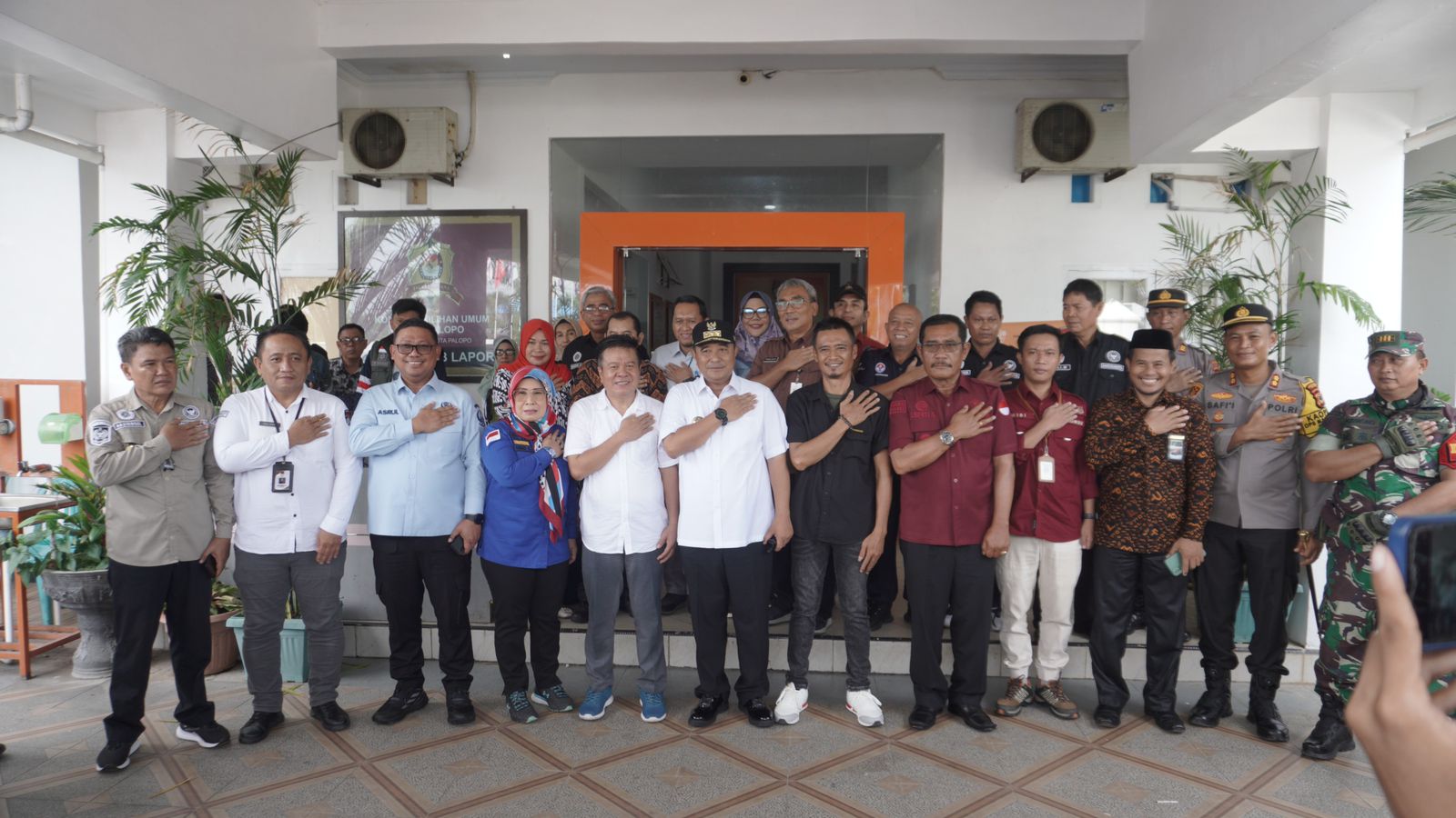 Pj Gubernur Sulsel Cek Kesiapan KPU Palopo hadapi Pemilu 2024