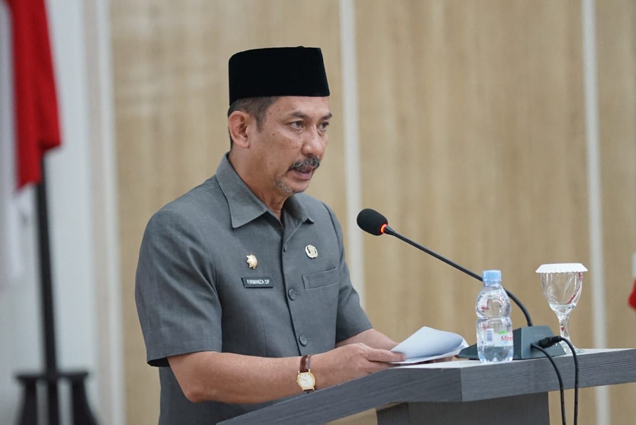 Rapat Paripurna DPRD dengan Agenda Penyerahan RPJPD 2025-2045