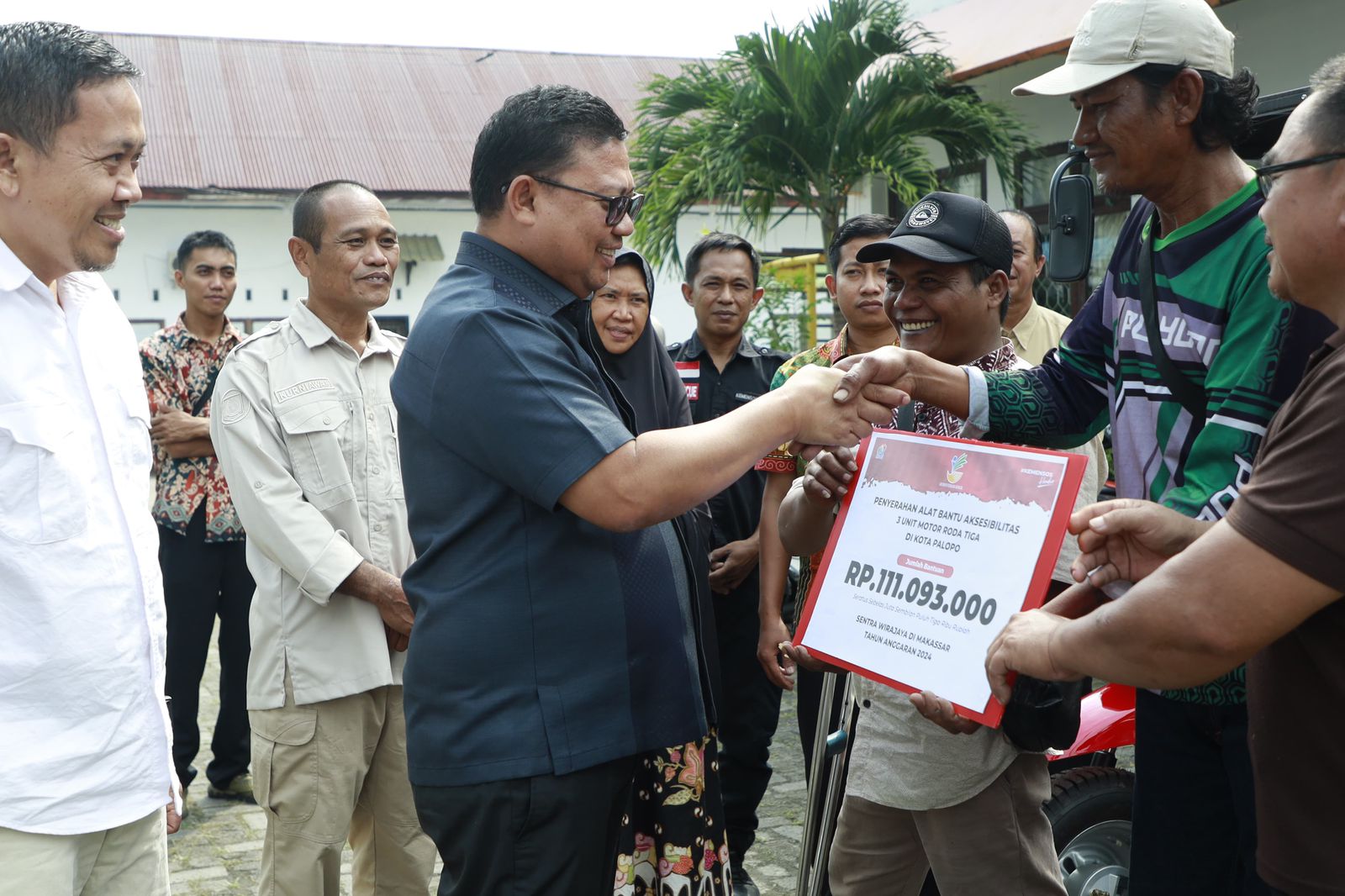 Bantuan Kendaraan Motor Roda Tiga Untuk Penyandang Disabilitas