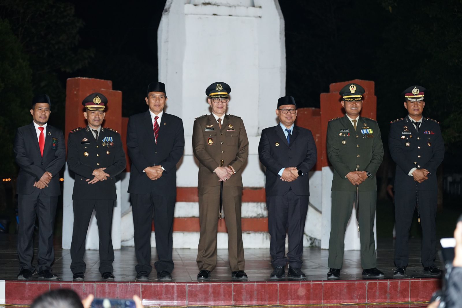 Renungan Suci di TMP Palopo, Doakan Semua Arwah Pahlawan Indonesia