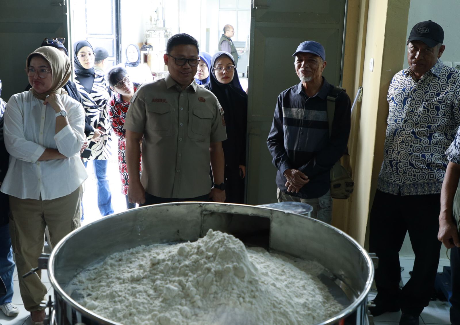Pj Wali Kota Palopo Pantau Proses Produksi Biji Kakao Fermentasi