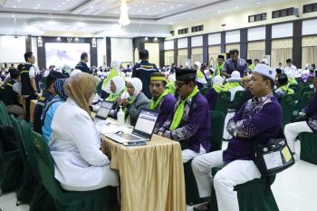 110 Jemaah Calon Haji Palopo Memasuki Asrama Haji Sudiang