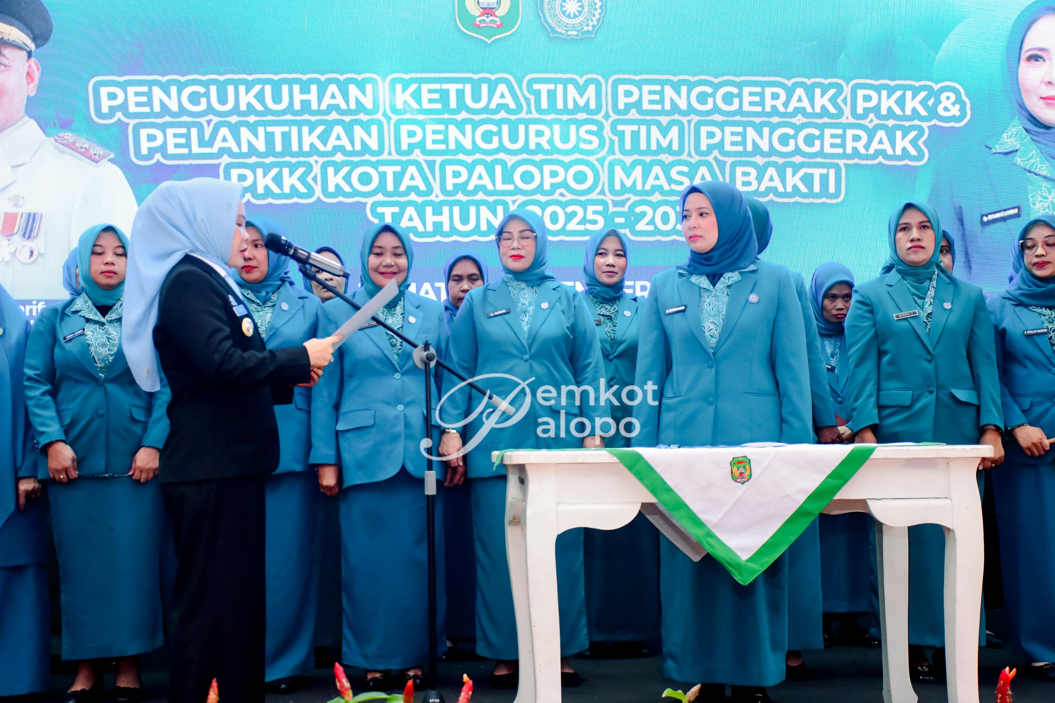 Wali Kota Palopo kukuhkan Ketua TP-PKK Kota Palopo sekaligus Launching OKE SAPPO