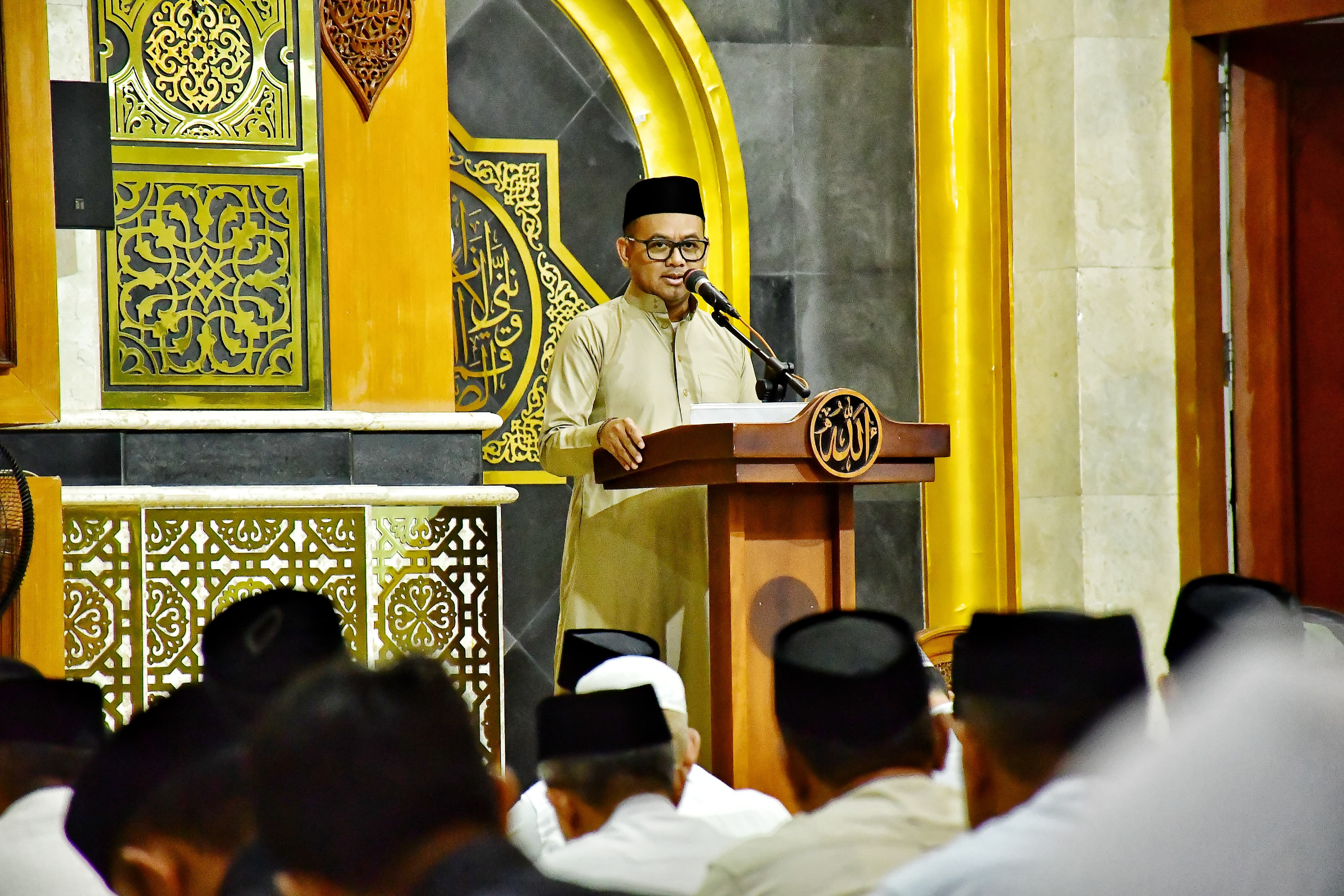 Pemkot Palopo Peringati Malam Nuzulul Qur'an di Masjid Agung Luwu Palopo