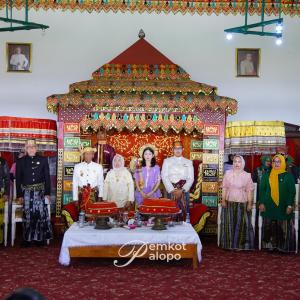 wali-kota-dan-wakil-wali-kota-palopo-menghadiri-prosesi-turang-ade-dalam-rangkaian-hari-jadi-luwu