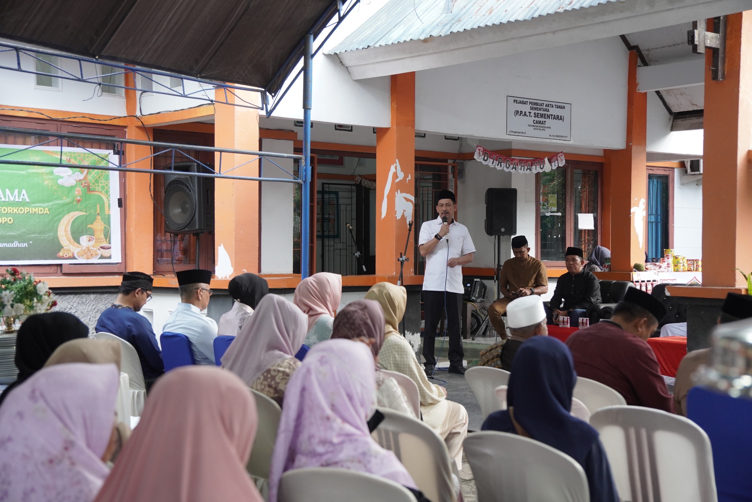 Buka Bersama Perkuat Silaturahmi Kecamatan Mungkajang