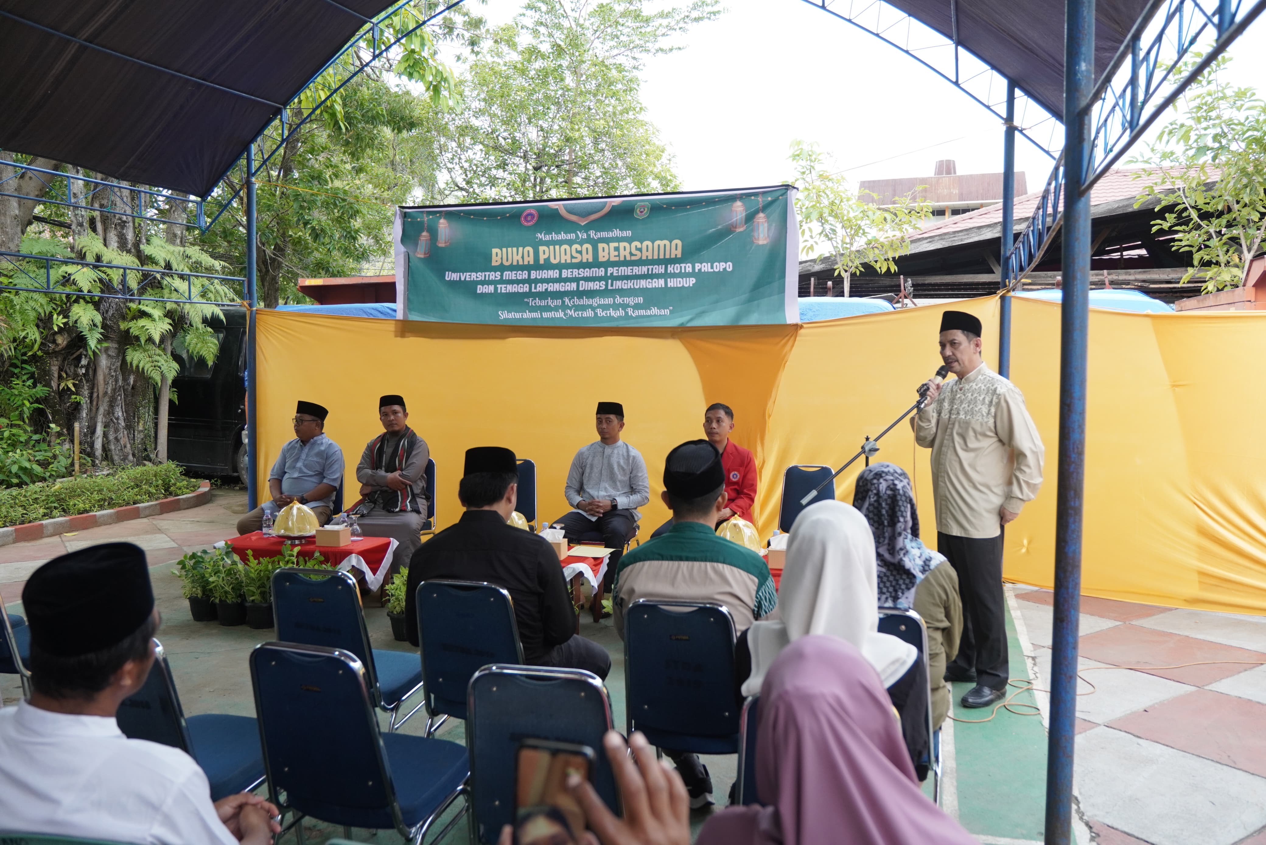 Buka Bersama Pasukan Lapangan sebagai Wujud Apresiasi atas Dedikasi Jaga Kebersihan Kota