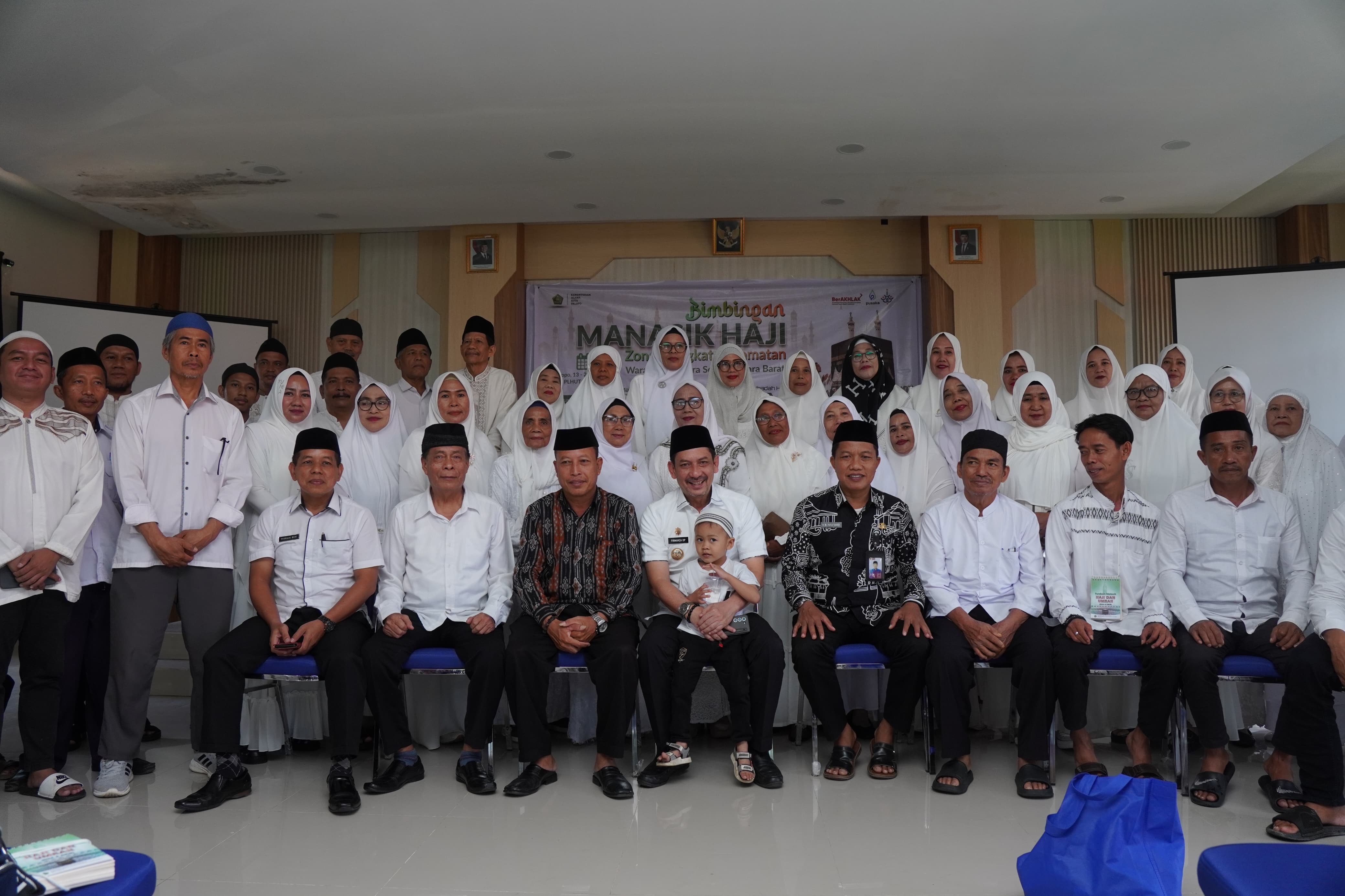 Pj Wali Kota Beri Pesan Menyentuh Bagi 105 Calon Haji Kota Palopo