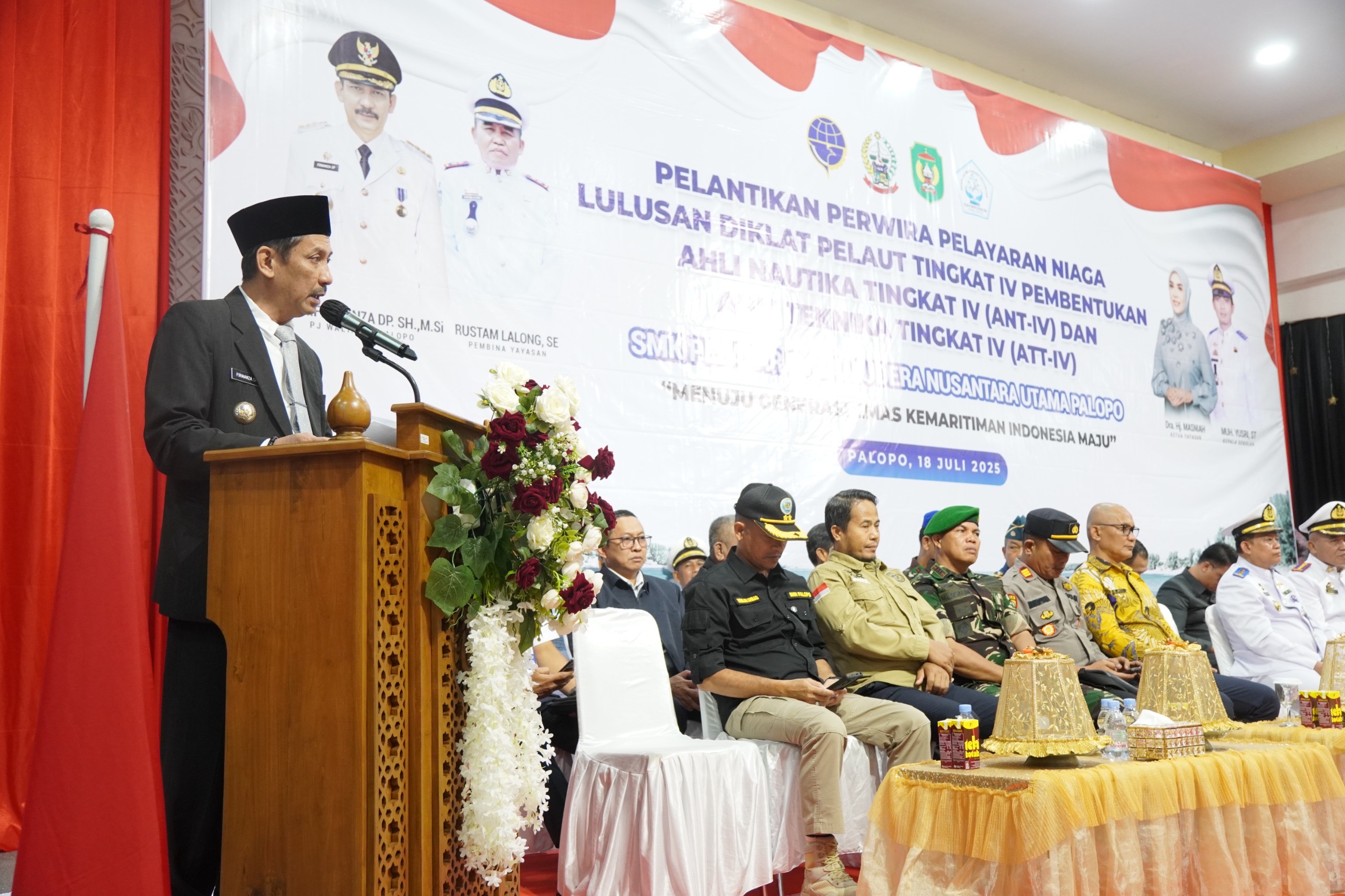 Menyongsong Masa Depan, SMK Pelayaran Samudera Nusantara Utama Palopo Gelar Wisuda