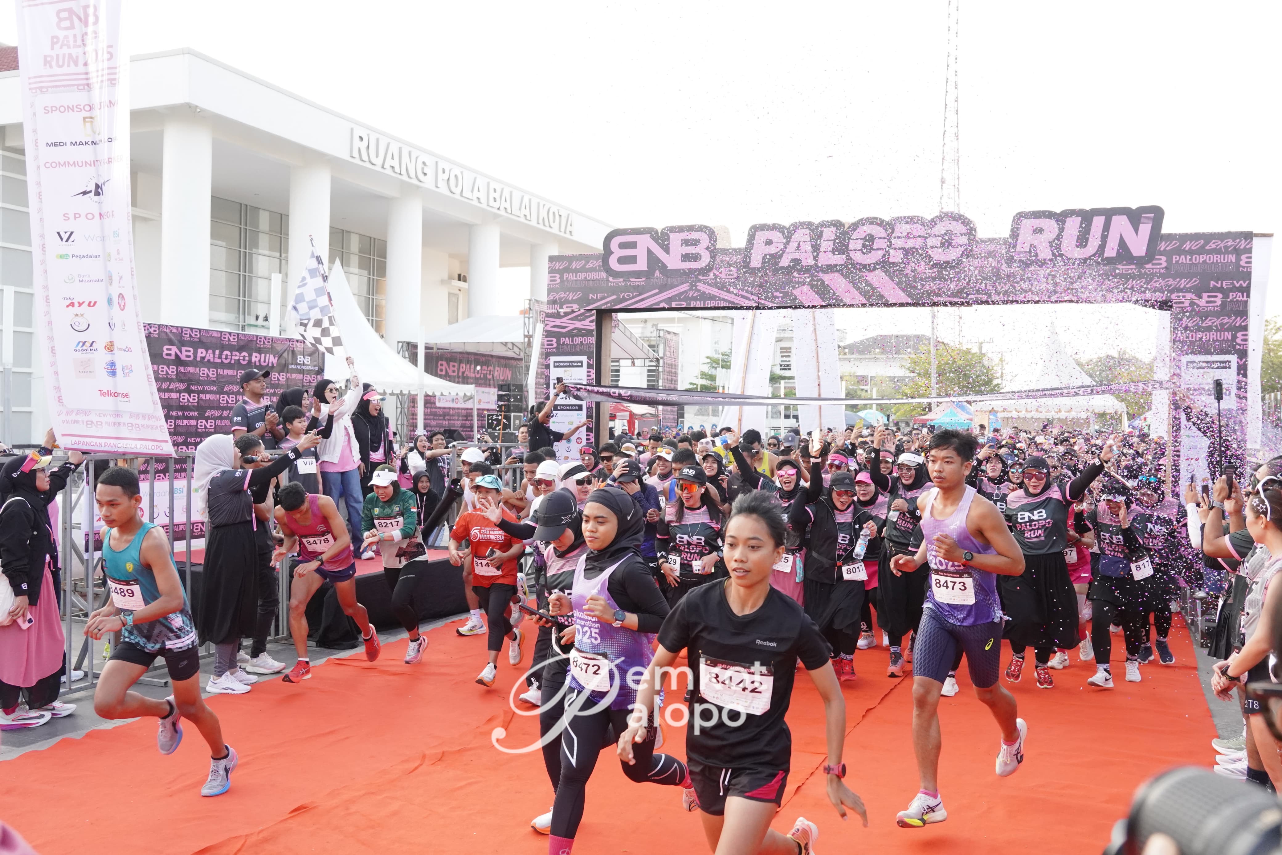 Ratusan Pelari Meriahkan BNB Palopo Run, 5 KM : Lapangan Pancasila Jadi Start