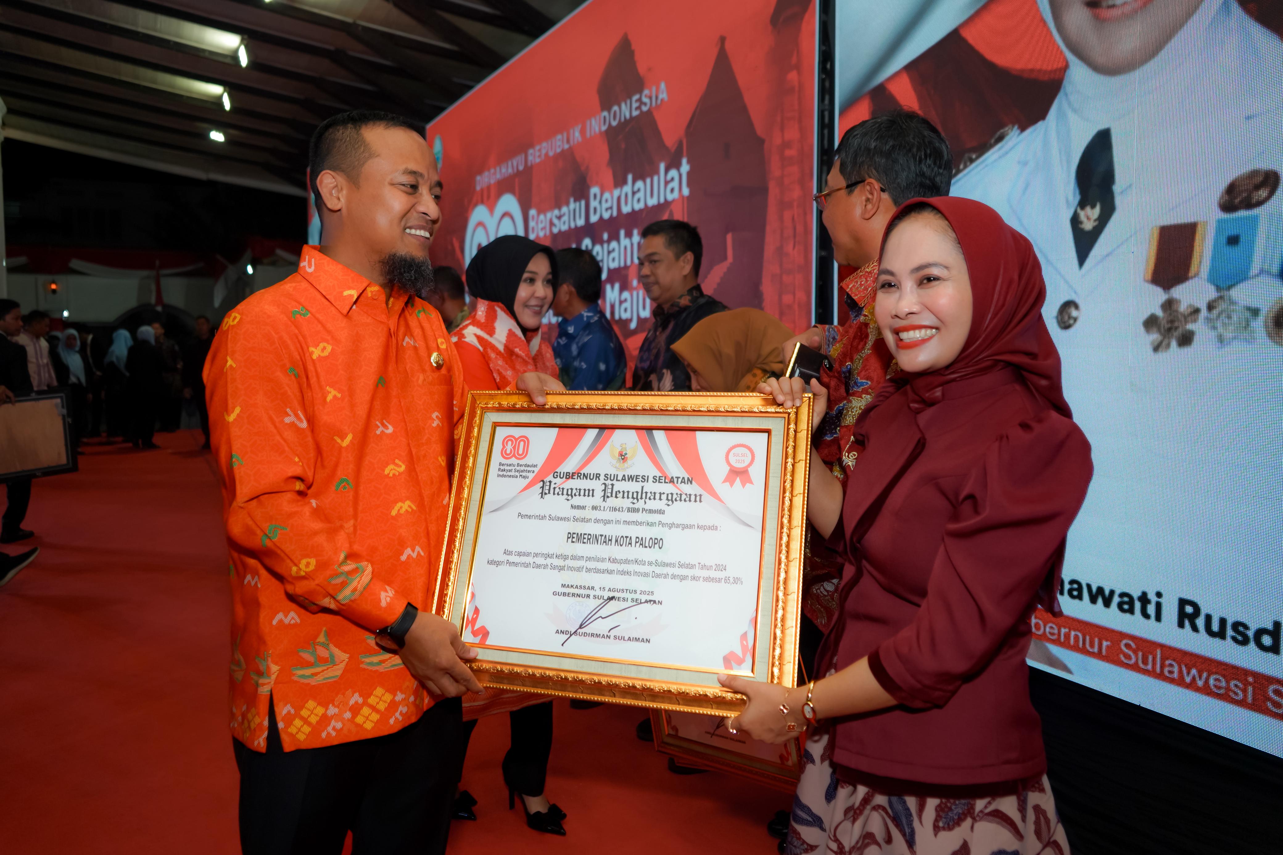 Hari Kemerdekaan, Pemkot Palopo Terima Penghargaan dari Pemprov Sulsel