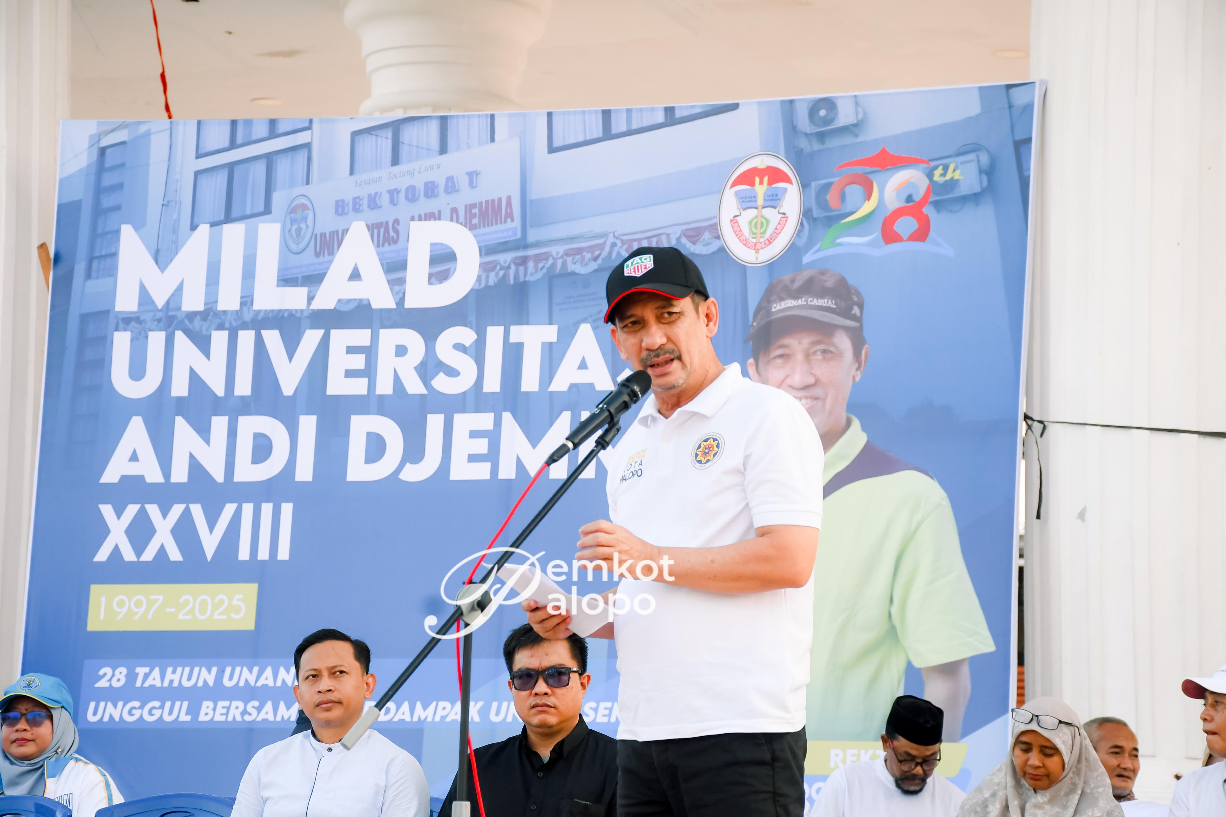 Sekretaris Daerah Kota Palopo membuka secara resmi Milad Unanda ke-28