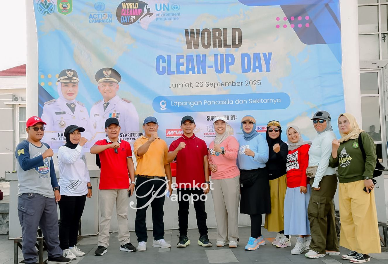 Pemkot Palopo menggelar World Clean-Up Day dan Sedekah Sampah