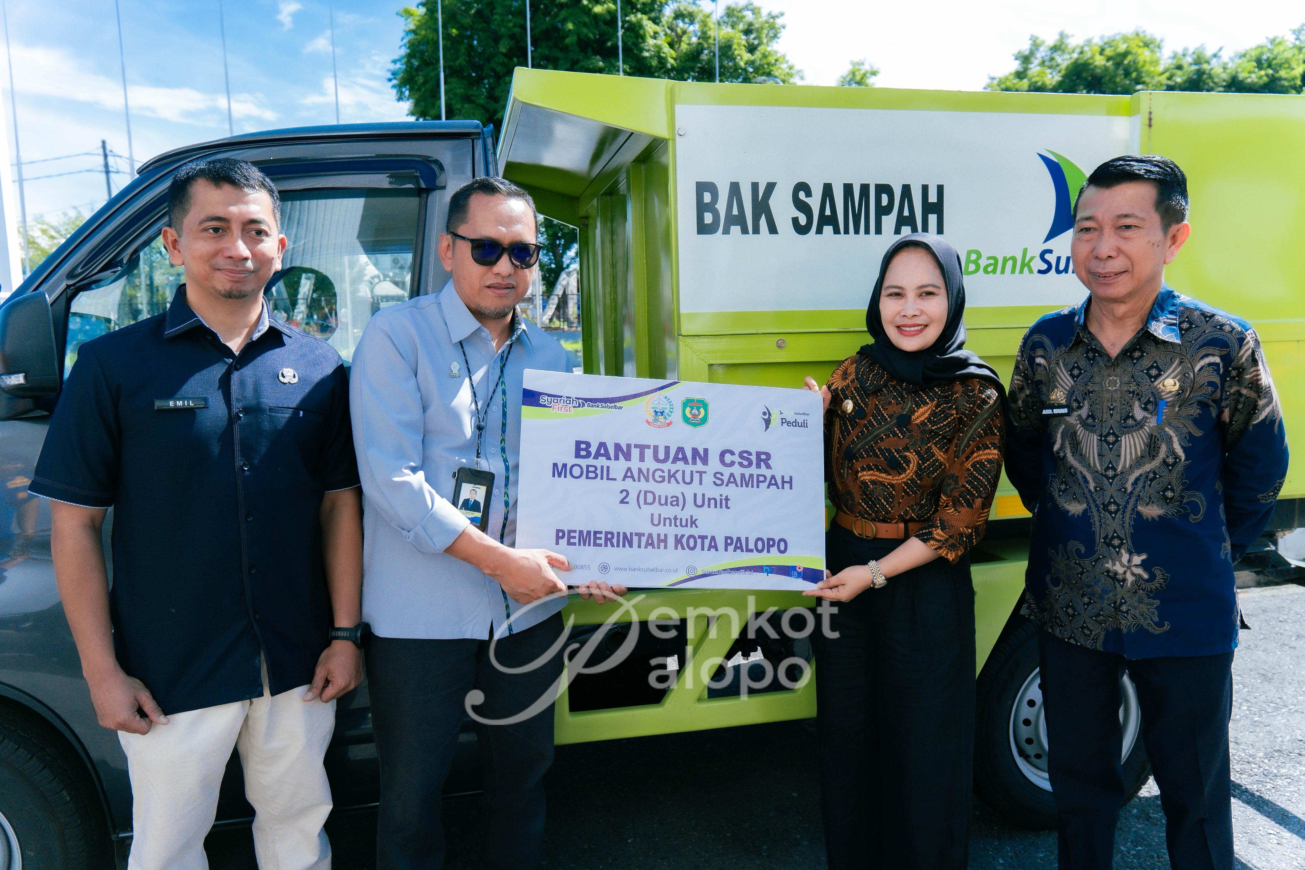 Pemkot Palopo menerima Bantuan CSR 2 unit Mobil Angkut Sampah dan 1 Unit Mobil Rescue
