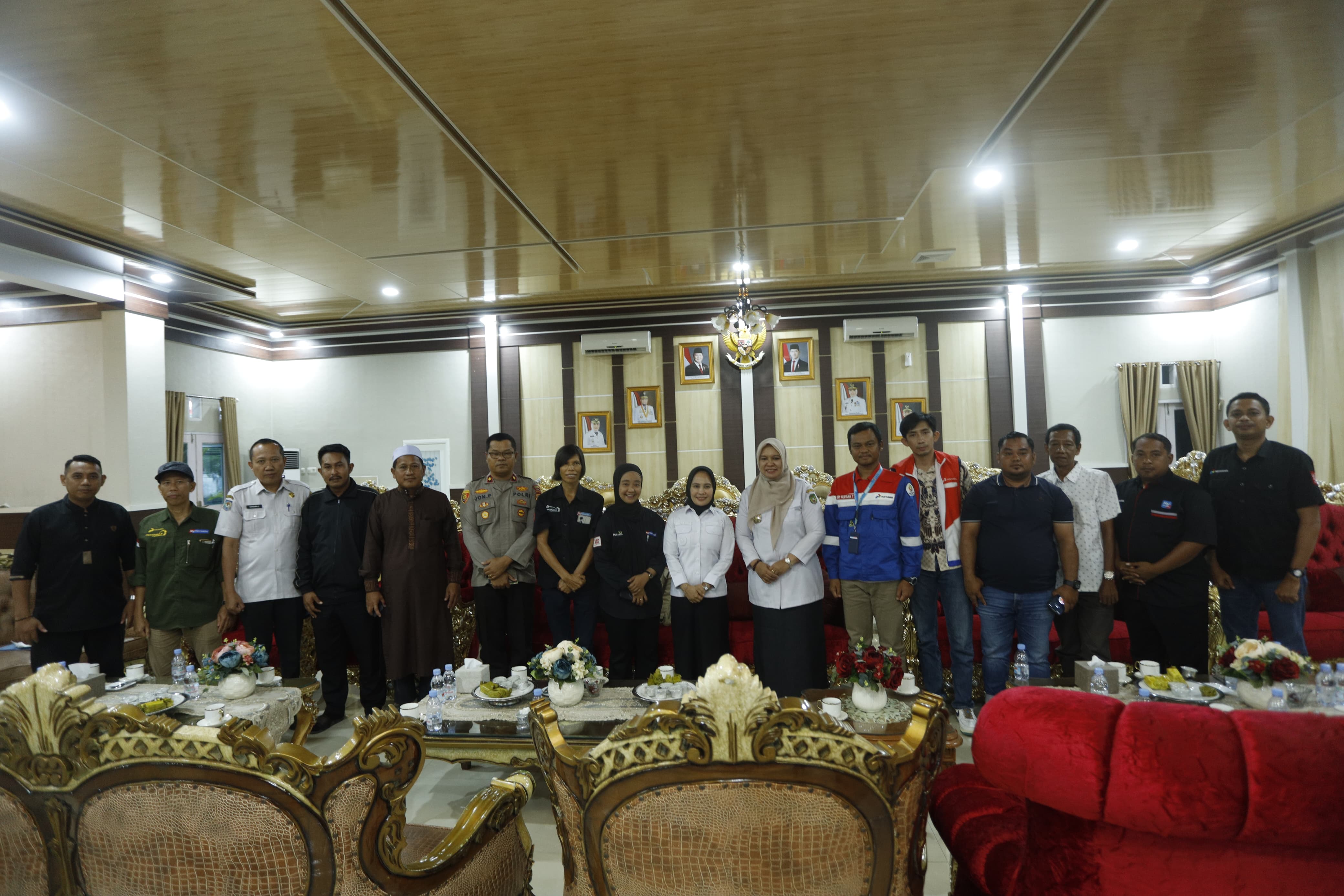 Jelang Nataru, Wali Kota Palopo pimpin rapat terkait ketersediaan pasokan dan distribusi BBM