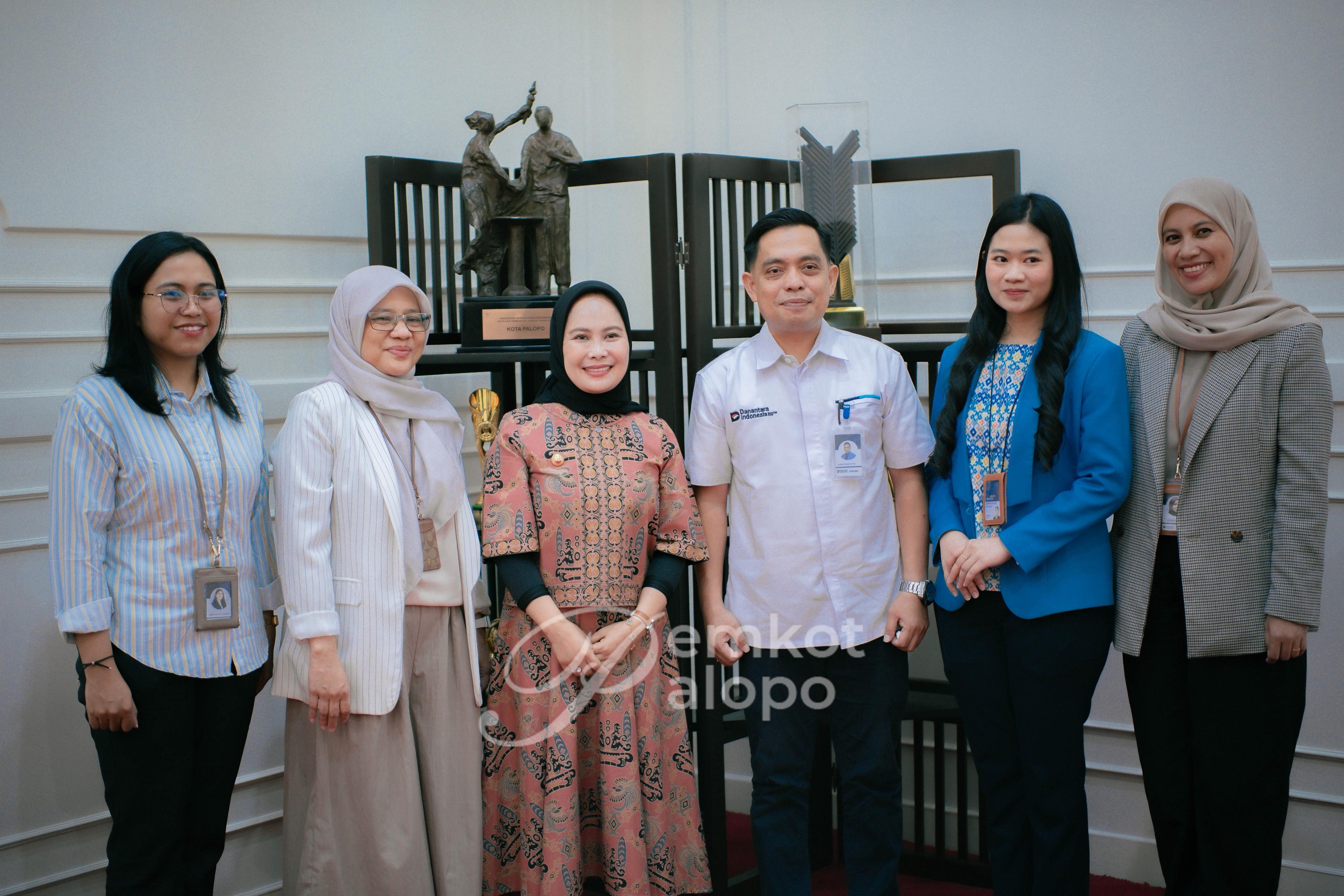 Wali Kota Palopo menerima Audiensi dari Kepala Cabang Bank Mandiri Palopo