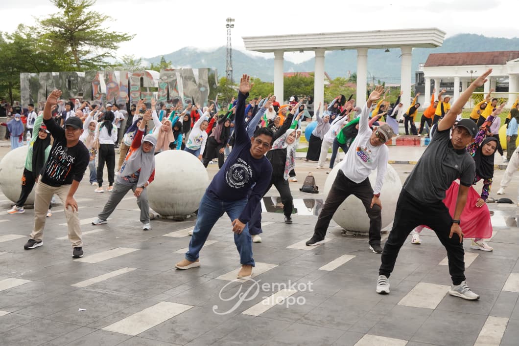 Pemkot Palopo menggelar Senam dan Kerja Bakti jelang Ramadhan