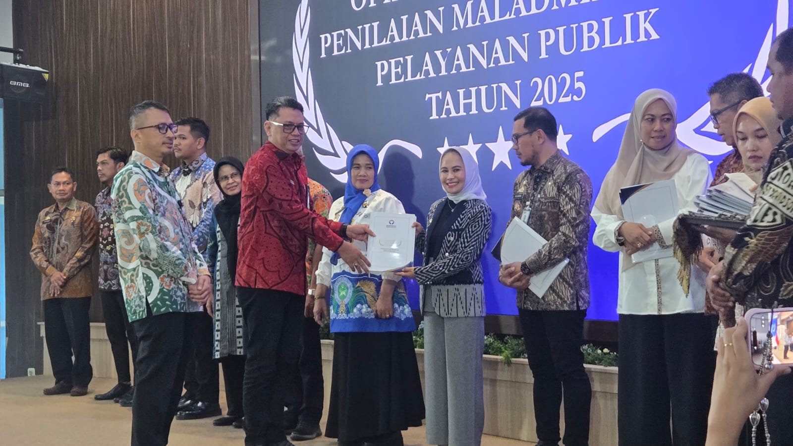 Wali Kota Palopo Terima Rapor Pelayanan Publik dari Ombudsman RI