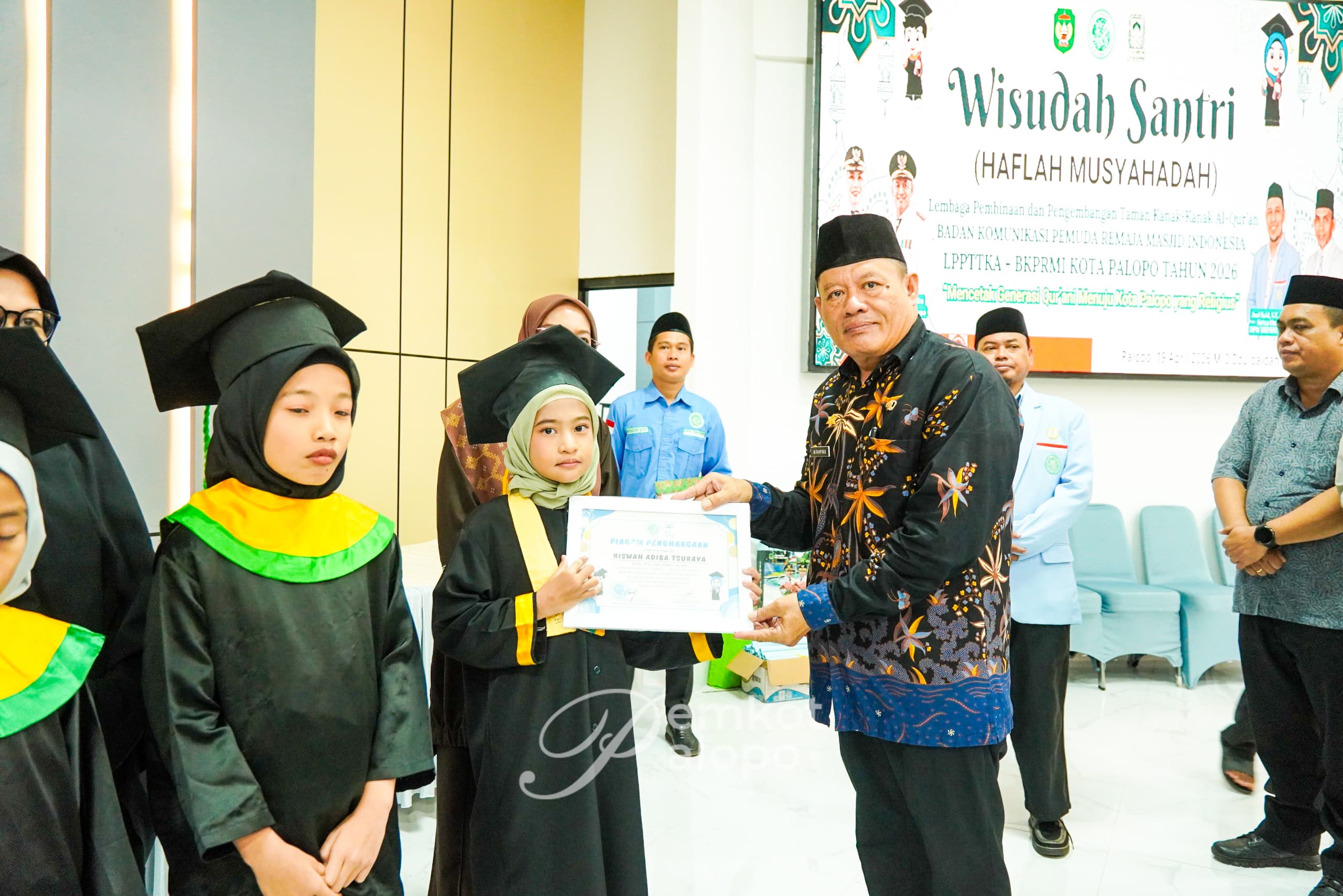 LPPTKA-BKPRMI Cetak 424 Santri Generasi Qur'ani