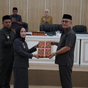 dprd-palopo-gelar-rapat-paripurna-bahas-tiga-agenda-utama