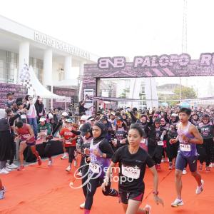 Ratusan Pelari Meriahkan BNB Palopo Run, 5 KM : Lapangan Pancasila Jadi Start