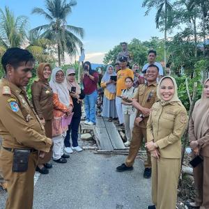 Wali Kota Palopo meninjau Jembatan Penghubung Batu Walenrang dan Mancani