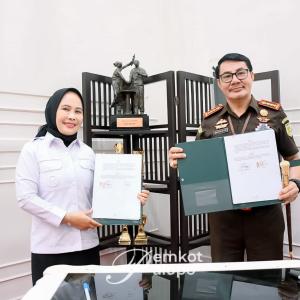 wali-kota-palopo-menandatangani-memorandum-of-understanding-mou-tentang-penyelesaian-masalah-hukum-bidang-perdata-dan-tata-usaha-negara
