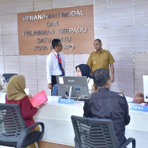 wakil-wali-kota-palopo-sidak-mall-pelayanan-publik