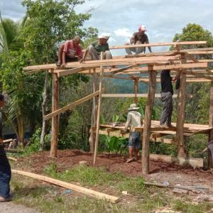 kasat-binmas-polres-palopo-pantau-pembangunan-pos-satkamling