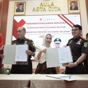 wali-kota-palopo-menghadiri-penandatanganan-moupks