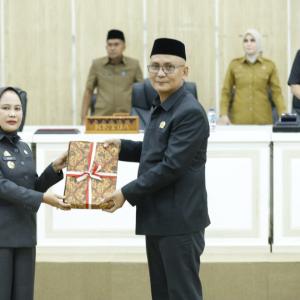 wali-kota-palopo-serahkan-rancangan-awal-rpjmd-ke-dprd-palopo