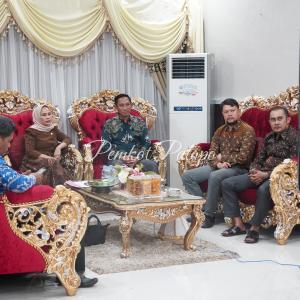 wali-kota-palopo-ikuti-malam-penganugerahan-kabupatenkota-layak-anak-tahun-2025-secara-virtual