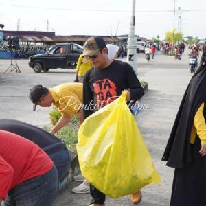 kerja-bakti-massal-di-sepanjang-jalan-lingkar-pj-sekda-jadikan-kerja-bakti-sebagai-tradisi